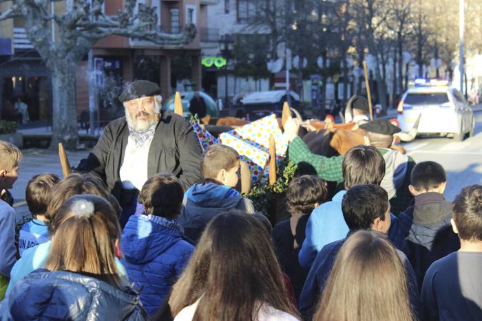 Olentzero eta maridomingi Ai 25 1514143533169