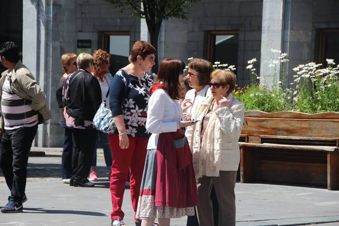 Otxomaioek jendez bete dute  7 1494233001584