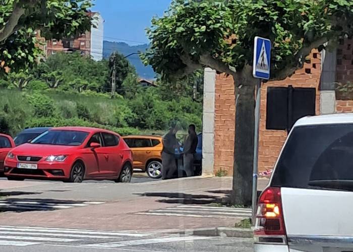 AMA Desokupa enpresa Amurriora itzuli dela salatu dute, "familia bat etxegabetzeko"