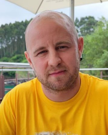 “Mercedesen grebek eta piketeek babes ikaragarria dute"