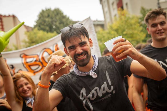 Lehertu da festa-giroa Amurr 44 1755025700205