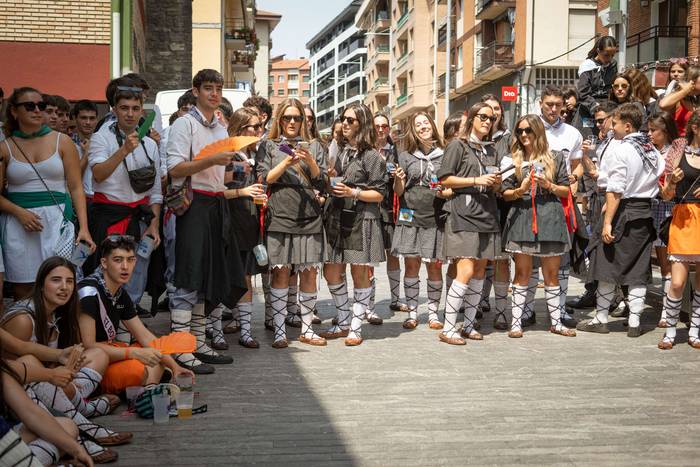 Kuadrillak protagonista Amur 44 1755188570380