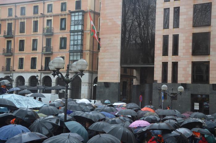 Tubos Reunidoseko langileek  5 1772795019925