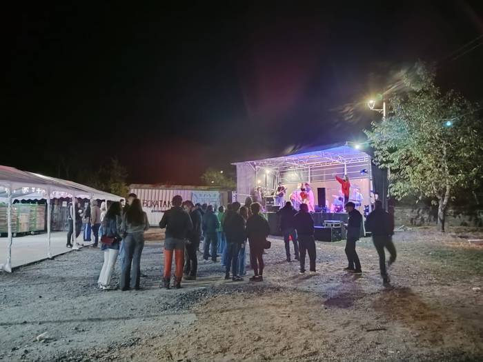 Berazako auzunea alaitu zute 3 1759396646281