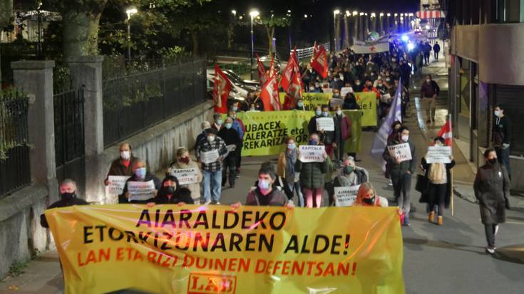 Ehundik gora herritar batu dira LABek eginiko mobilizazioan, “Aiaraldeko etorkizunaren alde”