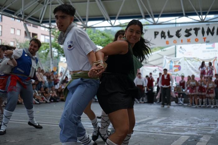 Flan-xurga lehiaketak gatza  5 1756312722041