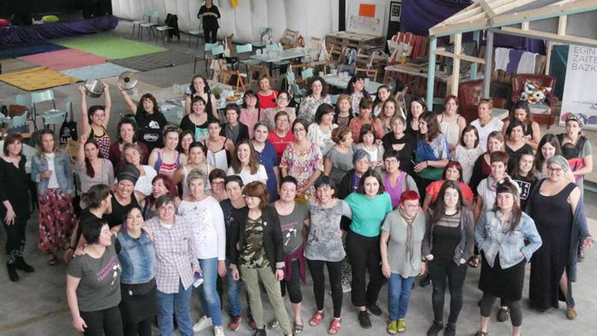 “Feminismoa Aiaraldean bor-bor” topaketa, etorkizuneko estrategiak zehazteko abiapuntu