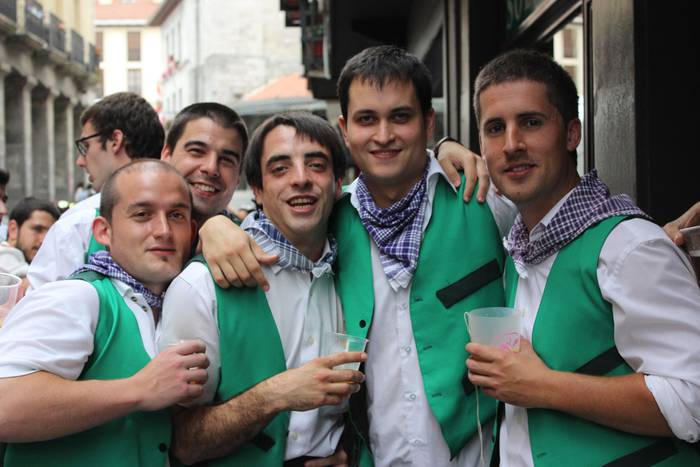 Sokatik tiraka itzuli dira j 24 1503500393731