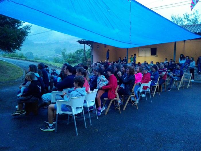 Kale ikuskizunek alaitu zute 12 1502279872794