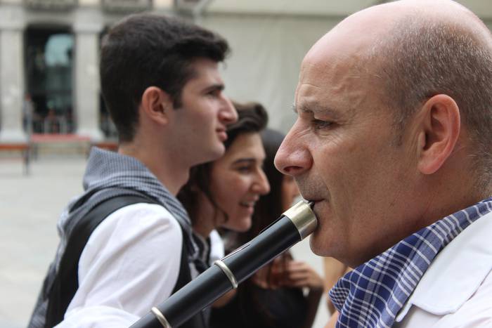 Sokatik tiraka itzuli dira j 27 1503500432936