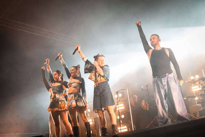 Dupla eta Tanxungeiras, Amur 17 1755213967481