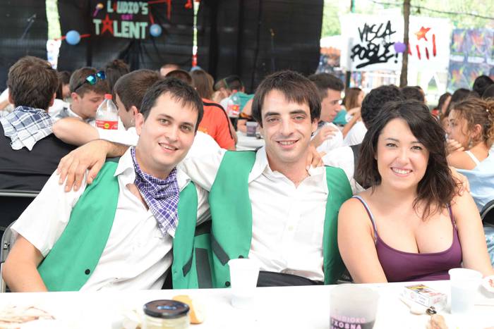 Aldai plaza txiki geratu da  76 1503894429854