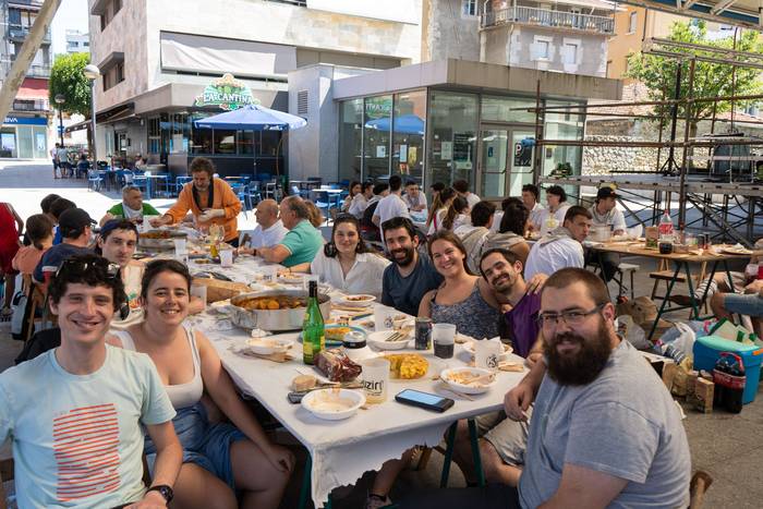 Abuztuko jaietarako motorrak 40 1751223021418