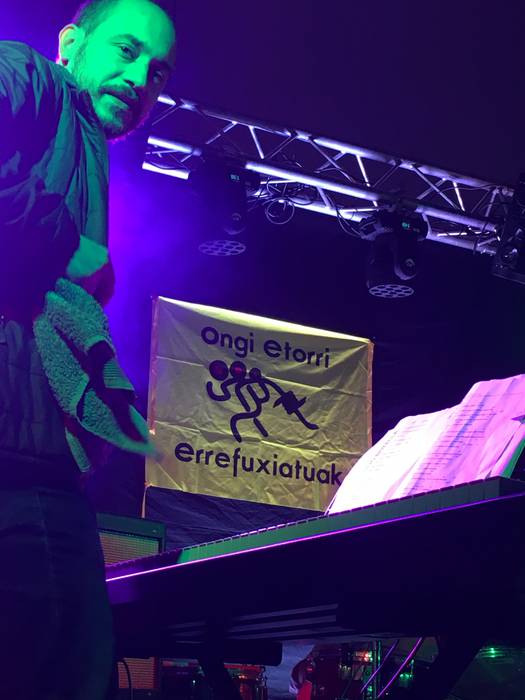 Errefuxiatuen aldeko jaia