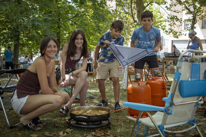 Paella txapelketarekin piztu 38 1754815615636