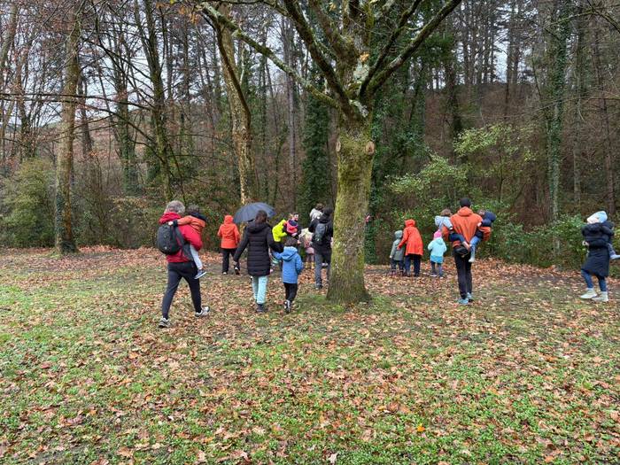 Olentzero eta Mari Domingi L 15 1766335844101