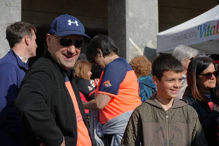 Ehunka lagunek parte hartu d 16 1774179097186