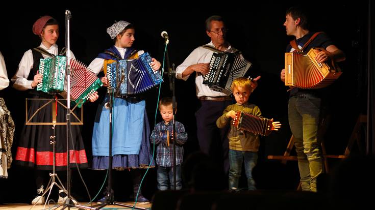 Aiaraldeko trikiti eta pandero joleen topaketa, ekainaren 25ean