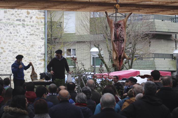 Ehunka ekoizlek eta bisitari 56 1516542164917