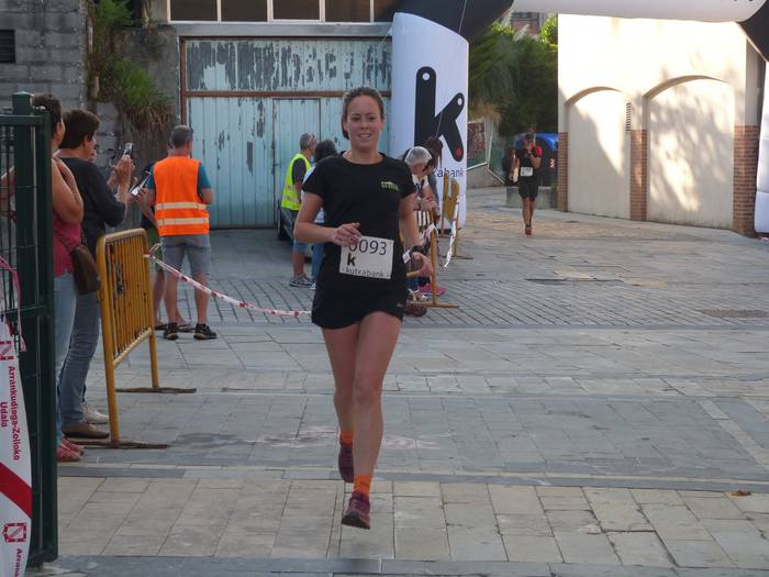 Haur zein helduek izan zuten 348 1538429895872