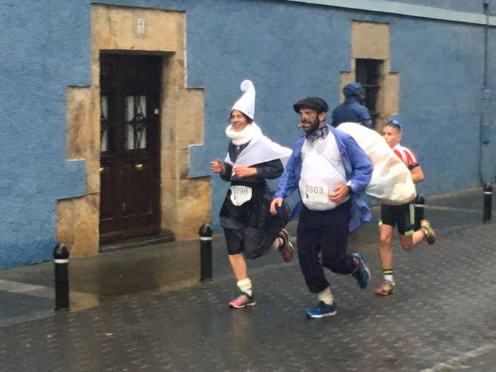 350 lagunetik gora batu dira 58 1514738452382