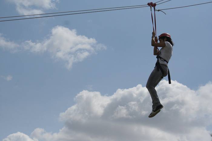 Tirolina eta jumping haurrentzat