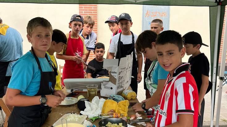 Paella, tortilla eta jokoak izan dira Terreroko jaietako osagai nagusiak