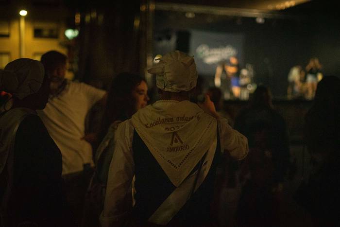 Su artifizial eta musika art 4 1755471974319