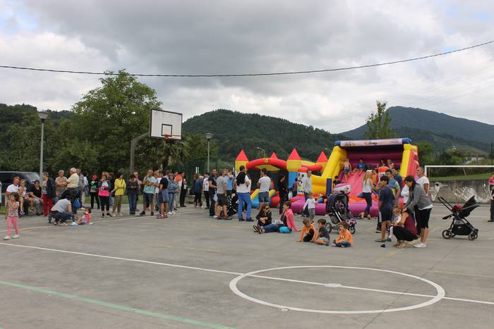 Lantenoko Jaiek balitu zuten 28 1501084133218