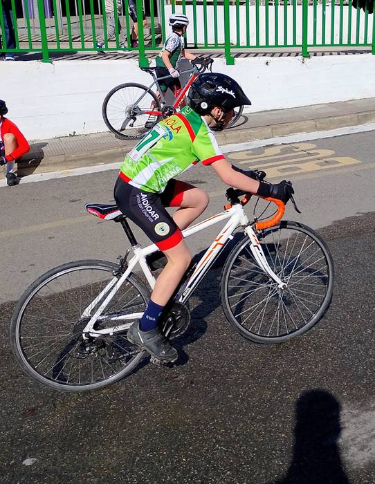 Txirrindulari gazteek erloju 71 1771856289571