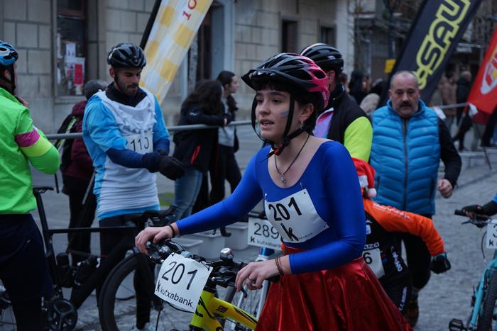 400 kirolarik parte hartu zu 134 1767282956913