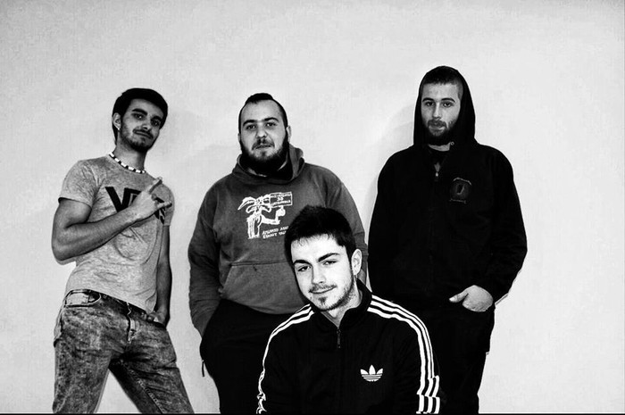 “Zerbait ezberdina sumatu daiteke gure diskoan, gaur egun entzuten ez dena”
