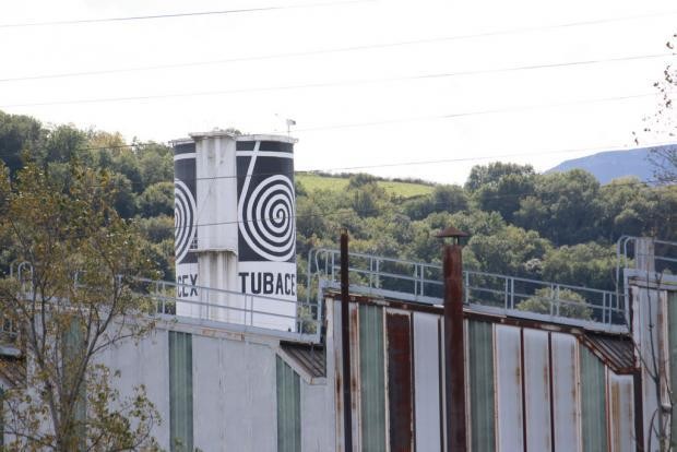 Modu jarraituan lapurtzeagatik atxilotu dute Tubacex enpresako langile bat