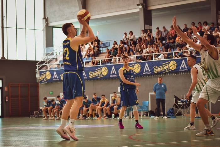 Zaraobe Saskibaloi Taldea bi 42 1748266127427