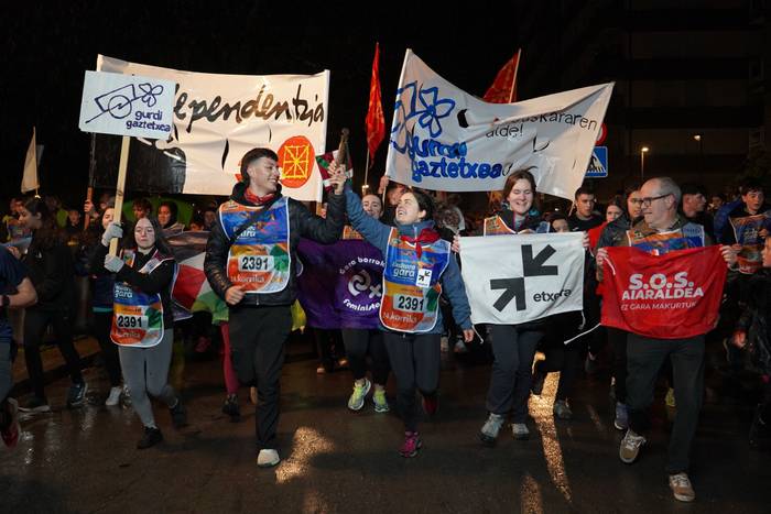 Aldarrikapenez eta pirotekni 170 1774615653098