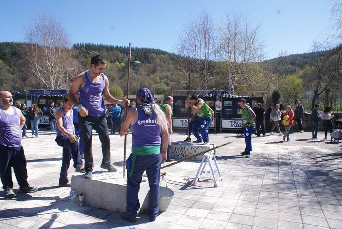 Baserri azoka ospatu dute Ok 44 1679904157399