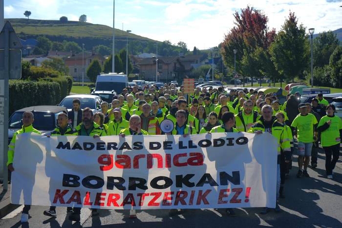 Herritarren babesa jaso dute 16 1758798665036