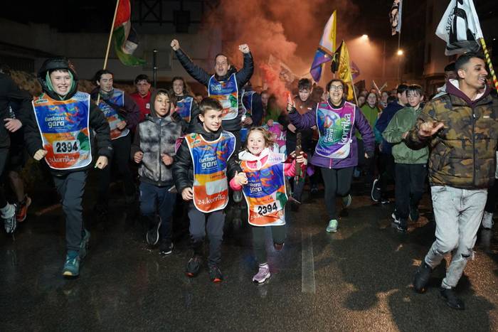 Aldarrikapenez eta pirotekni 201 1774615689545