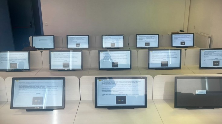 Urriaren 15etik aurrera, gidabaimena lortzeko azterketa teorikoak formatu informatizatuan egingo dira Laudion