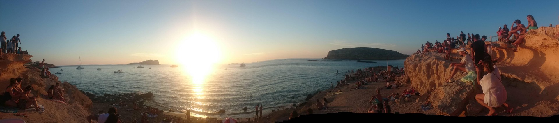 Eguzkia lotara doa Eivissan ere! (Ilunabarra-Cala Conte)