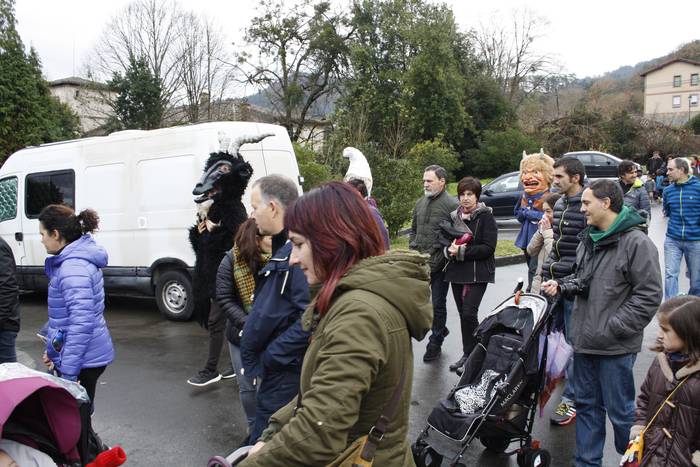 Olentzerok, Maridomingik eta 16 1513680065859