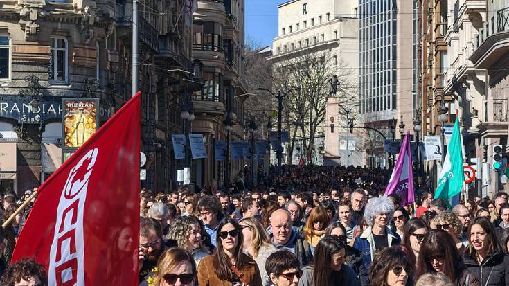 Hezkuntza publikoa zaindu dezagun, gure gizarteko oinarria