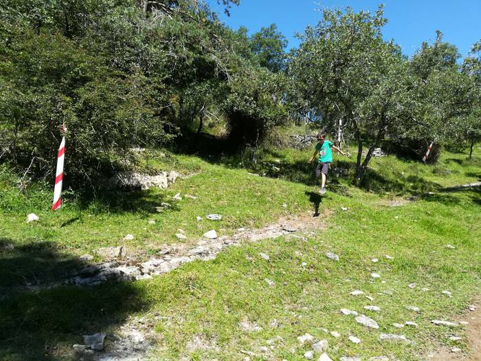 Eguzkia lagun, jende ugari b 23 1501332467407