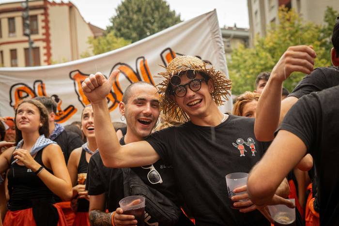 Lehertu da festa-giroa Amurr 43 1755025698418