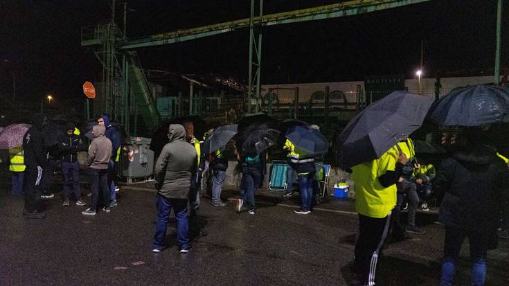 Hasi da greba mugagabea Maderas de Llodion, erabateko jarraipenarekin