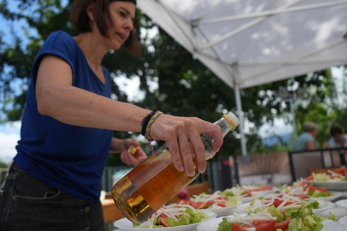 Zuhatzako jaietan paella iza 4 1753009702070