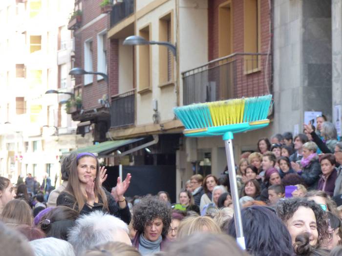 Greba feministaren goizeko t 115 1520512728184