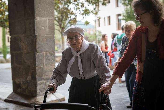 Haur eta nagusiak izan dira  20 1755092528980