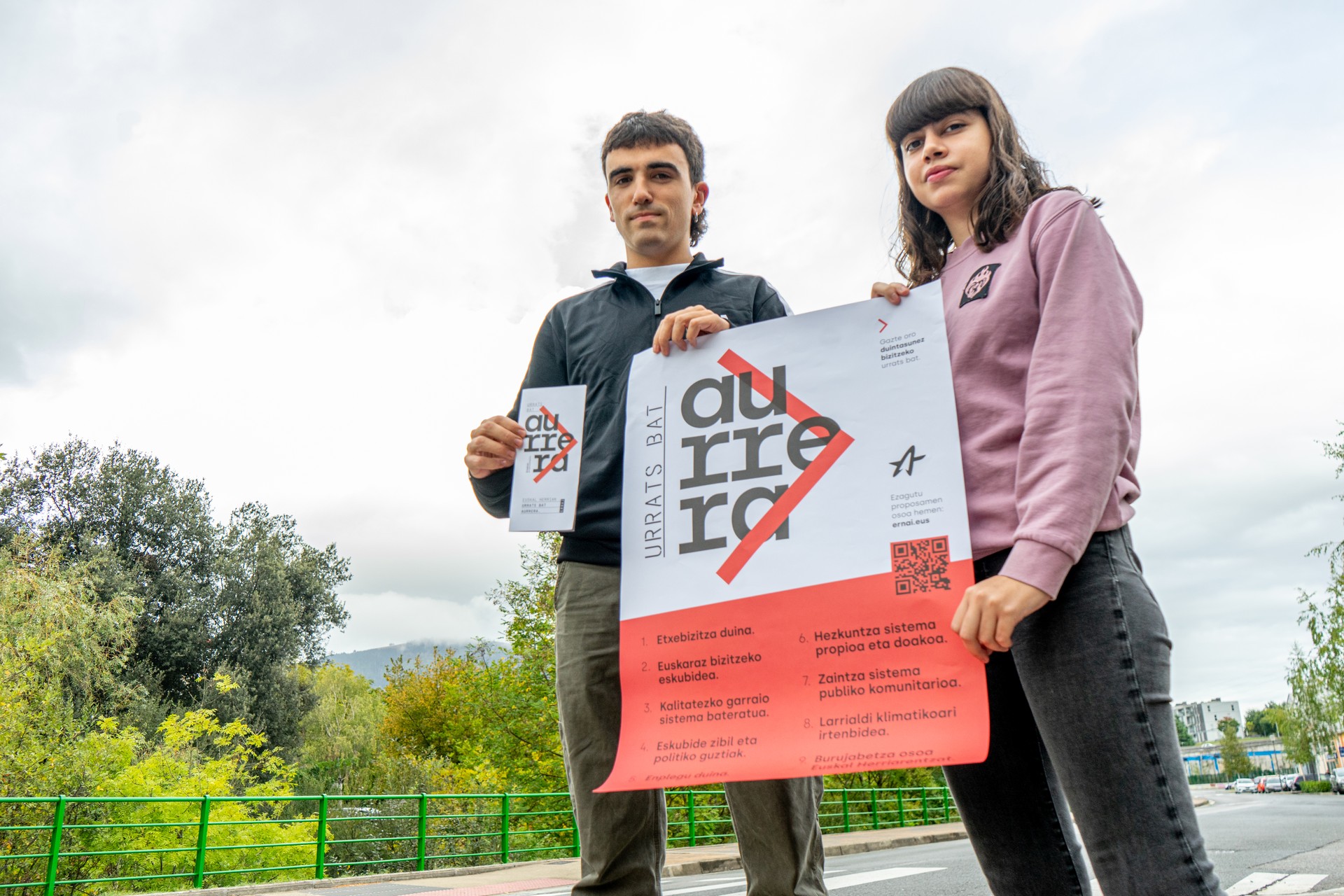 "Sistema kapitalistaren mesedetara aktibatzen den erreakzioa da faxismoa, horri aurre egitera dator Ernairen proposamena"