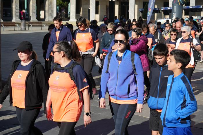 Ehunka lagunek parte hartu d 33 1774179188879